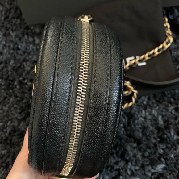 Chanel 20A round bag - Picture 5 of 8